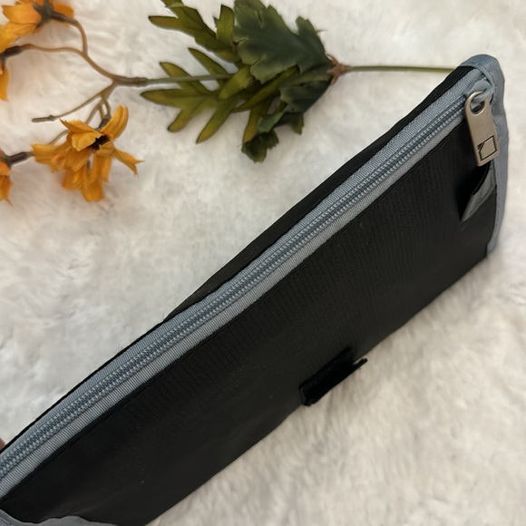 Lewis & Clark Travel pill Pouch case. NWOT - Picture 5 of 7